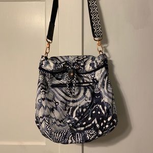 Lululemon Diversity Bag
